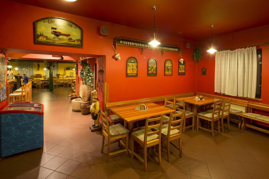 Žacléř 泽林穆艺旅馆&餐厅酒店 外观 照片