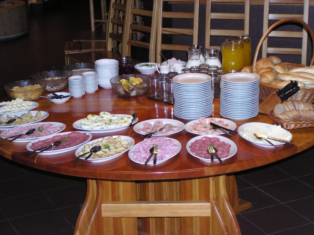 Žacléř 泽林穆艺旅馆&餐厅酒店 外观 照片